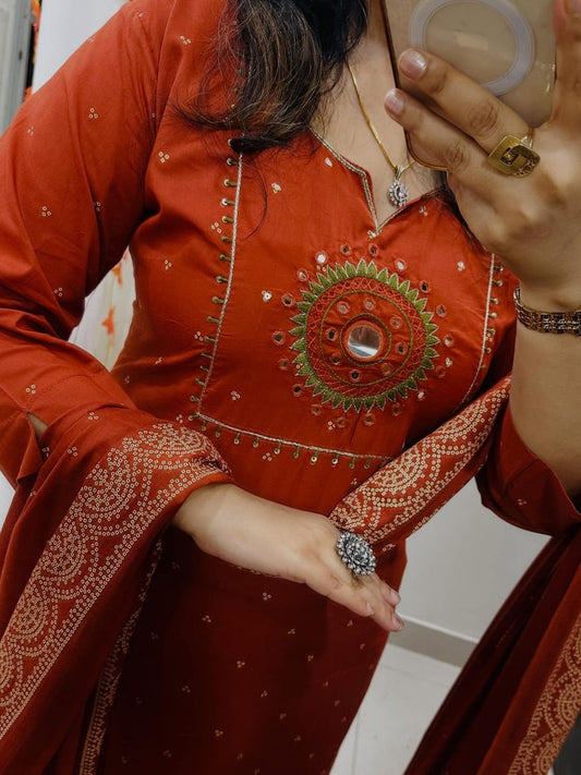 Rust Discharge Kurti With Pant And Dupatta Set