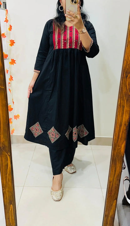 Stylish Designer Kurti Pant Set