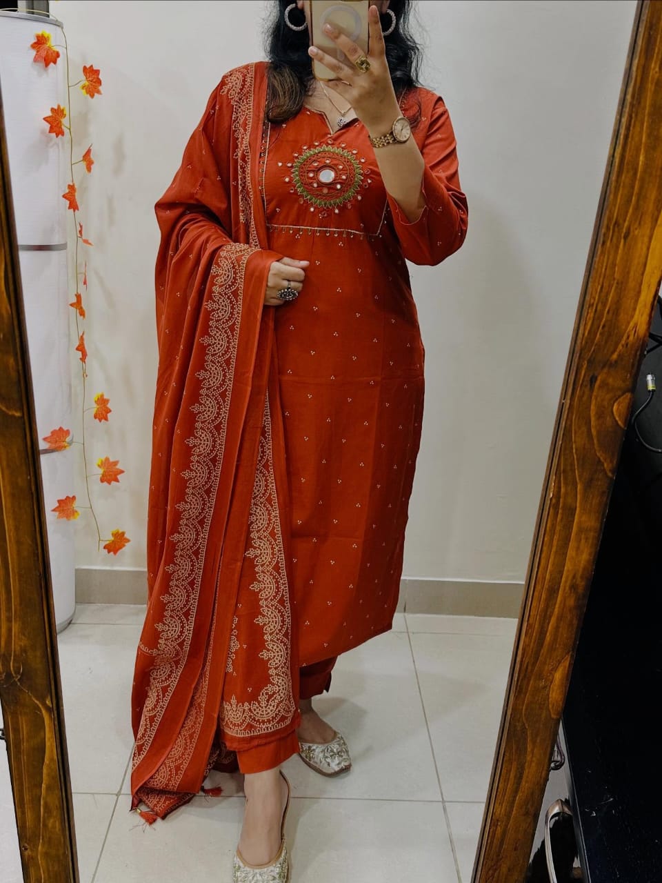 Rust Discharge Kurti With Pant And Dupatta Set