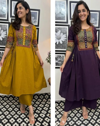 Musterd Solid A-Line Kurti With Pant Set
