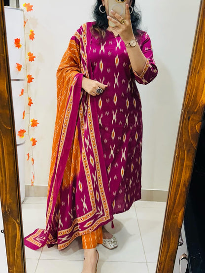 Straight Regullar Out Fit Kurti With Pant And Dupatta Set